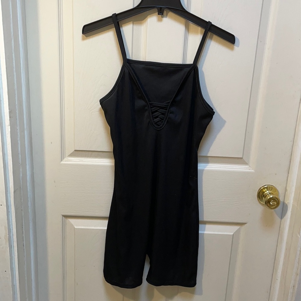 One piece romper, bodysuit, size large